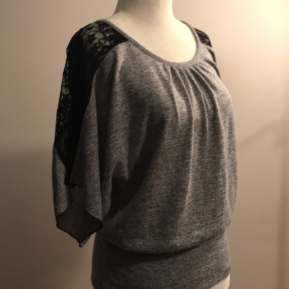 BCX beautiful flattering blouse!